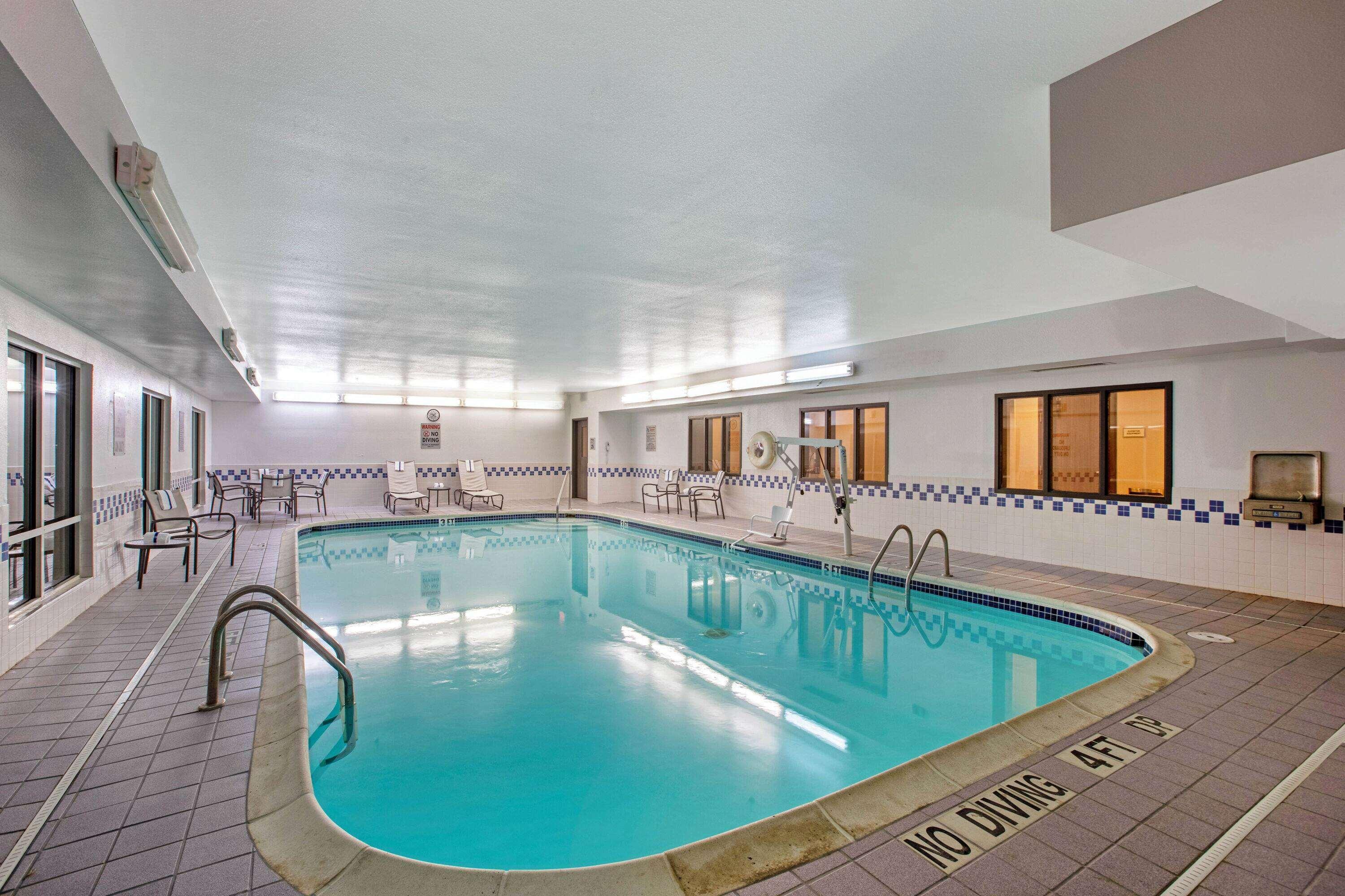 La Quinta By Wyndham Fayetteville Eksteriør bilde