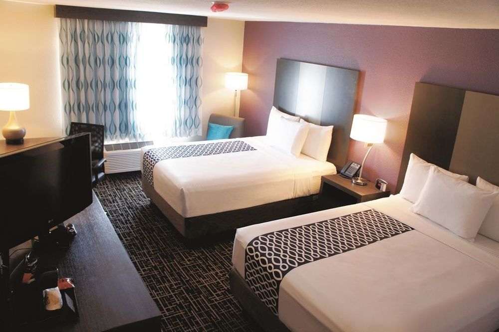 La Quinta By Wyndham Fayetteville Rom bilde