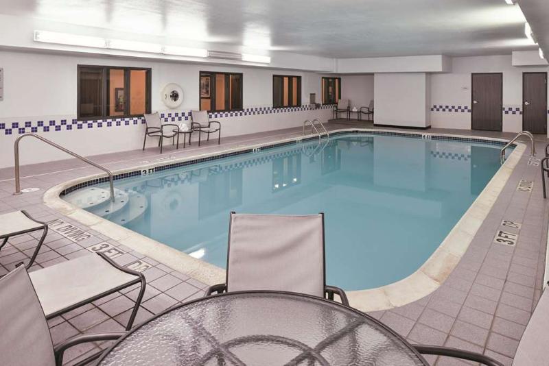 La Quinta By Wyndham Fayetteville Eksteriør bilde